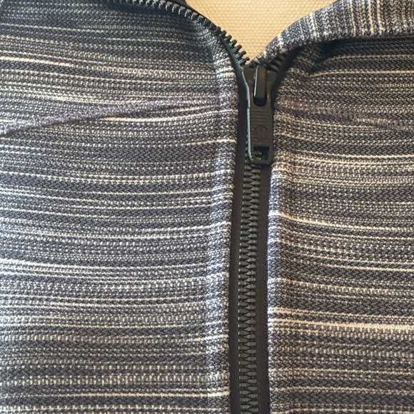 Lululemon Defined Hoodie - Picture 14 of 16